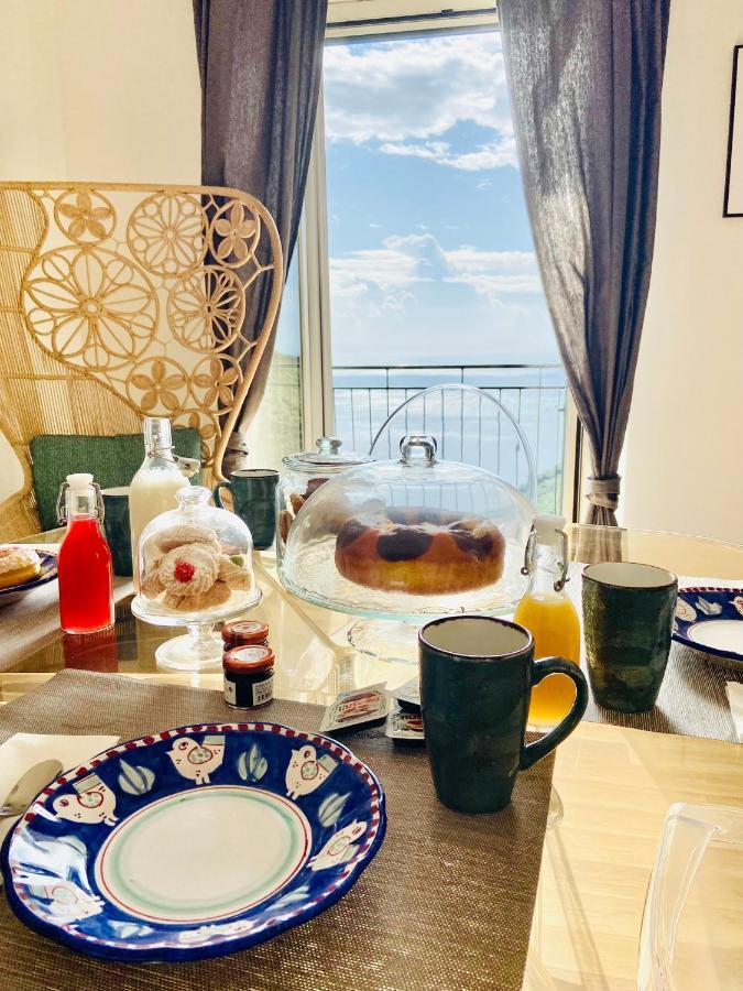 Borgo Virginia - Sea View In Amalfi Coast Διαμέρισμα Vietri Εξωτερικό φωτογραφία