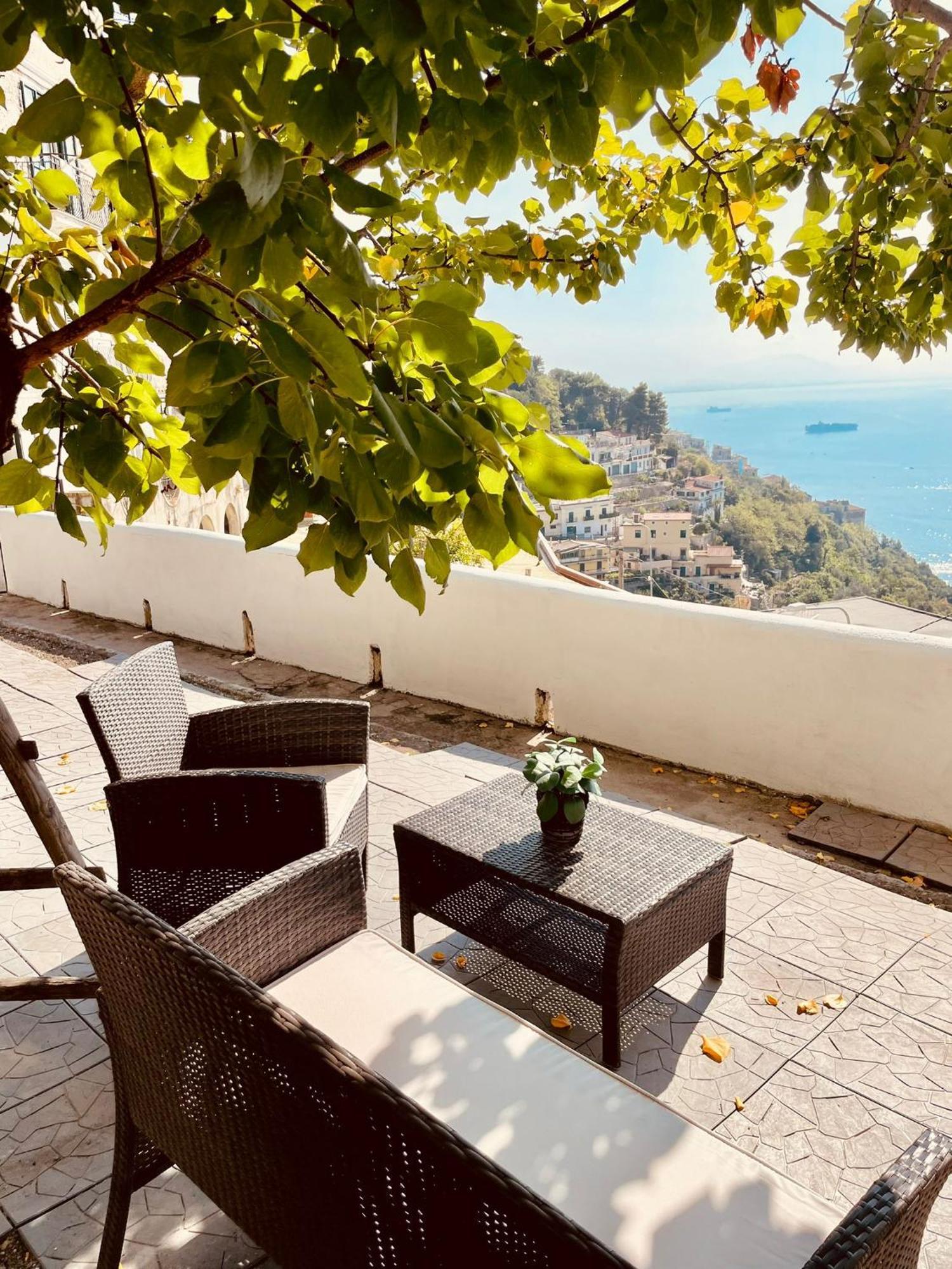 Borgo Virginia - Sea View In Amalfi Coast Διαμέρισμα Vietri Εξωτερικό φωτογραφία