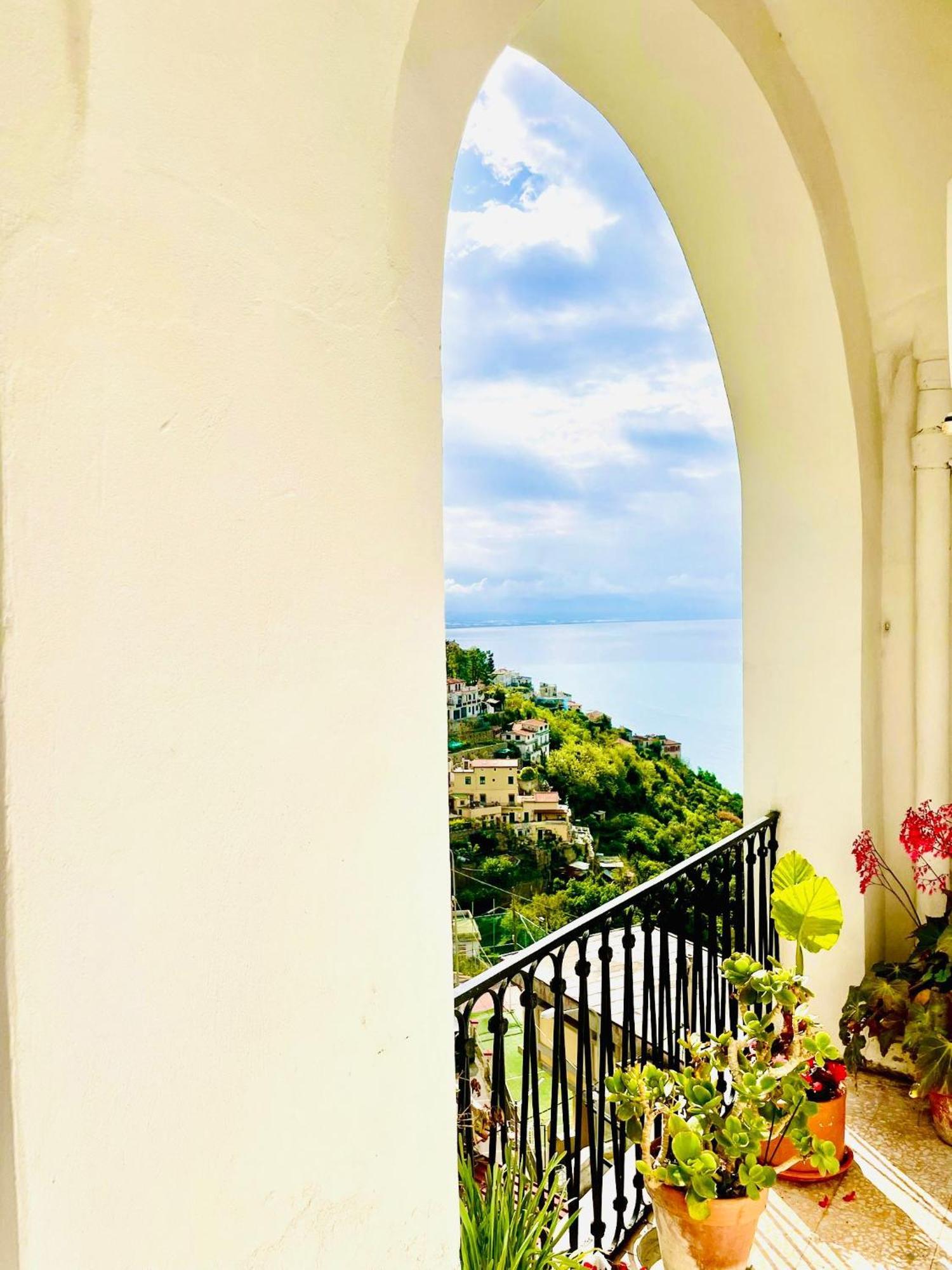 Borgo Virginia - Sea View In Amalfi Coast Διαμέρισμα Vietri Εξωτερικό φωτογραφία